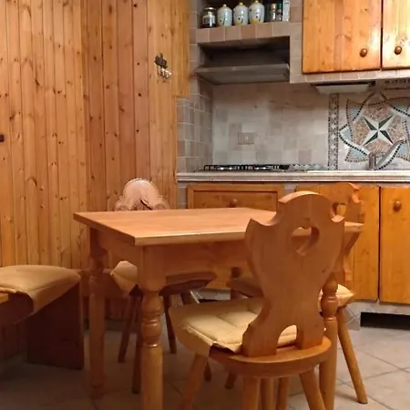 Holiday home Casa A 1km Dalla Funivia *